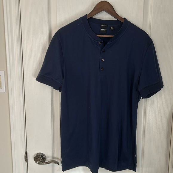 Boss top - Picture 1 of 5